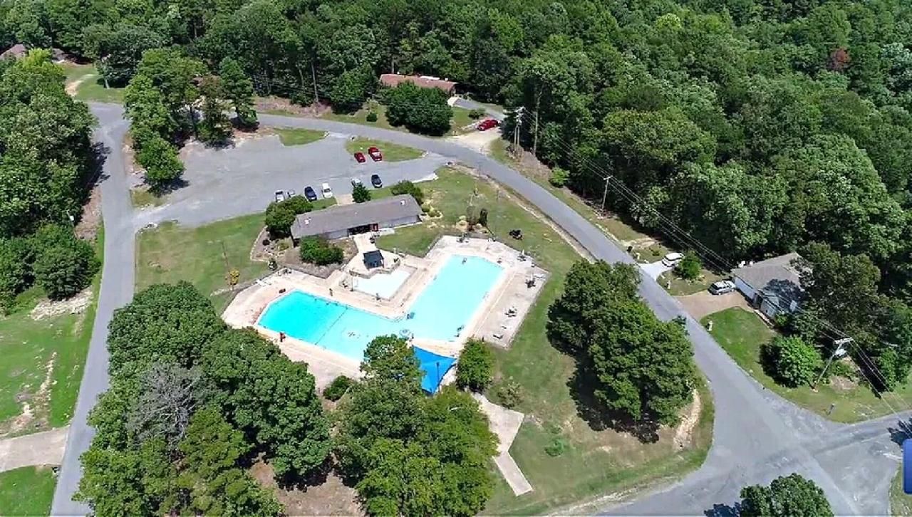 Resort Home On Half A Wooded Acres Sleeps Up To 14 Firepit For Smores Hot Springs Extérieur photo